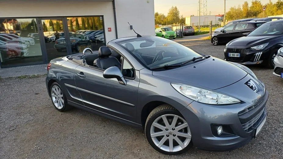 PEUGEOT 207 -