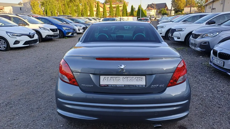 PEUGEOT 207 -
