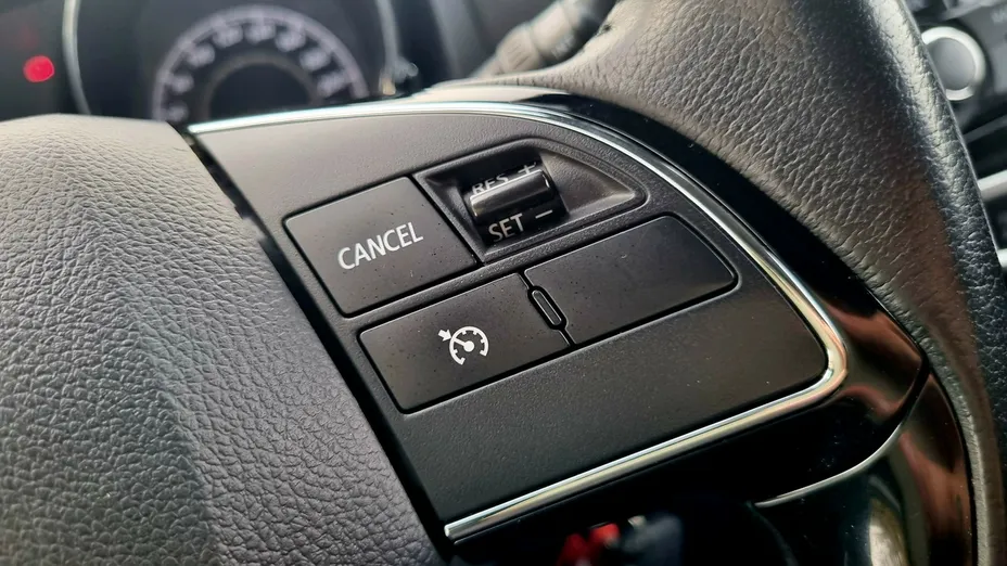 MITSUBISHI ASX -