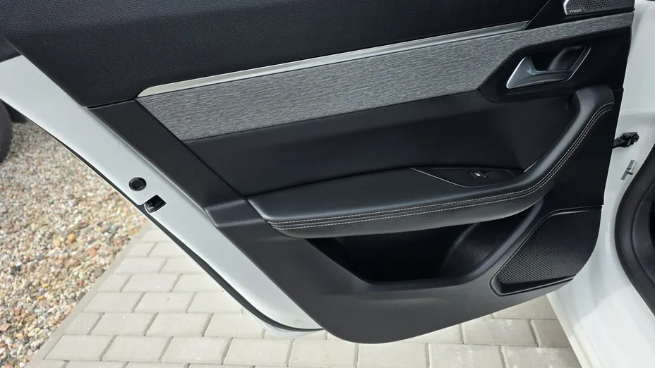 PEUGEOT 508 -