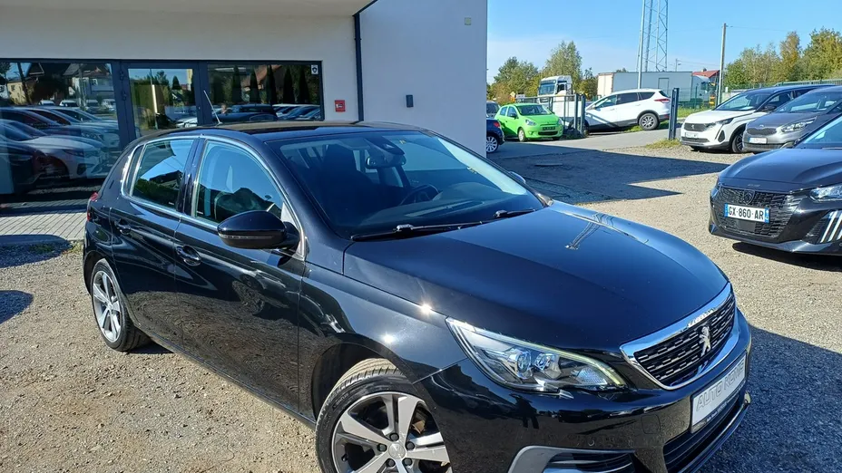 PEUGEOT 308 -