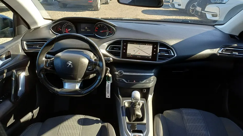 PEUGEOT 308 -