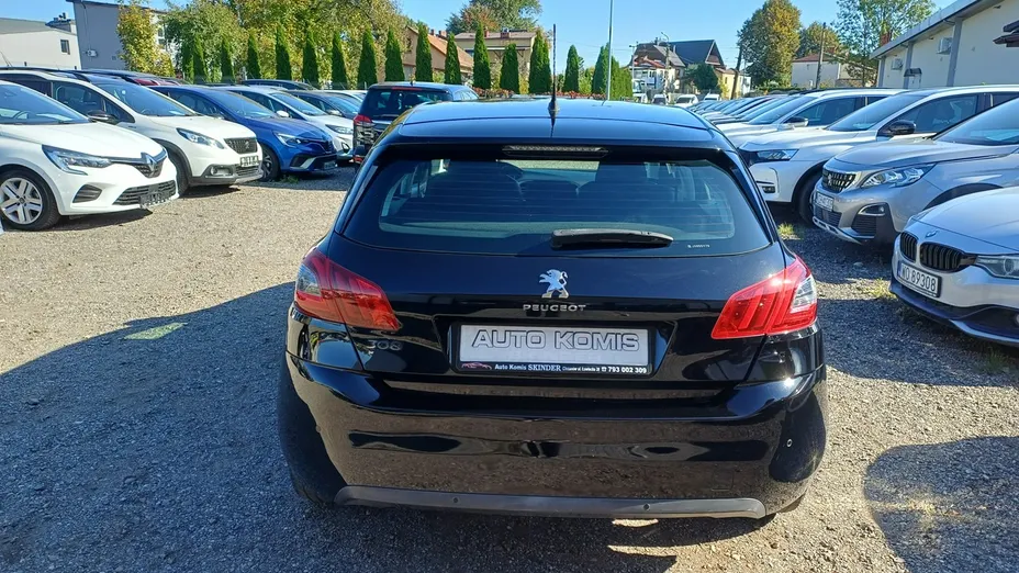 PEUGEOT 308 -