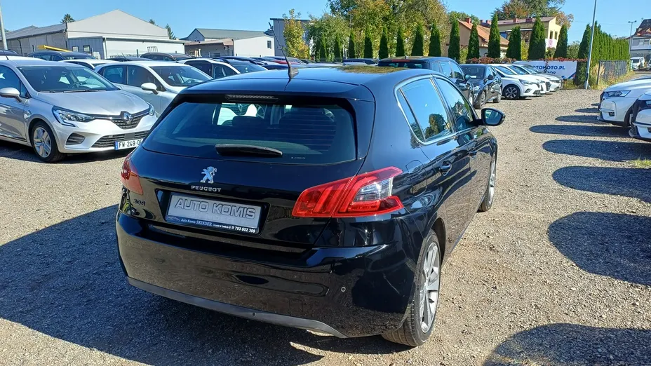 PEUGEOT 308 -