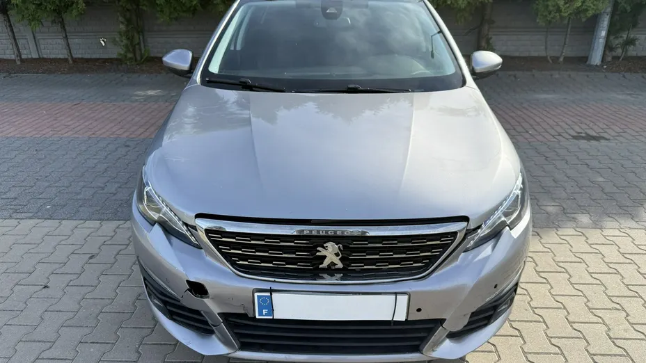 PEUGEOT 308 -