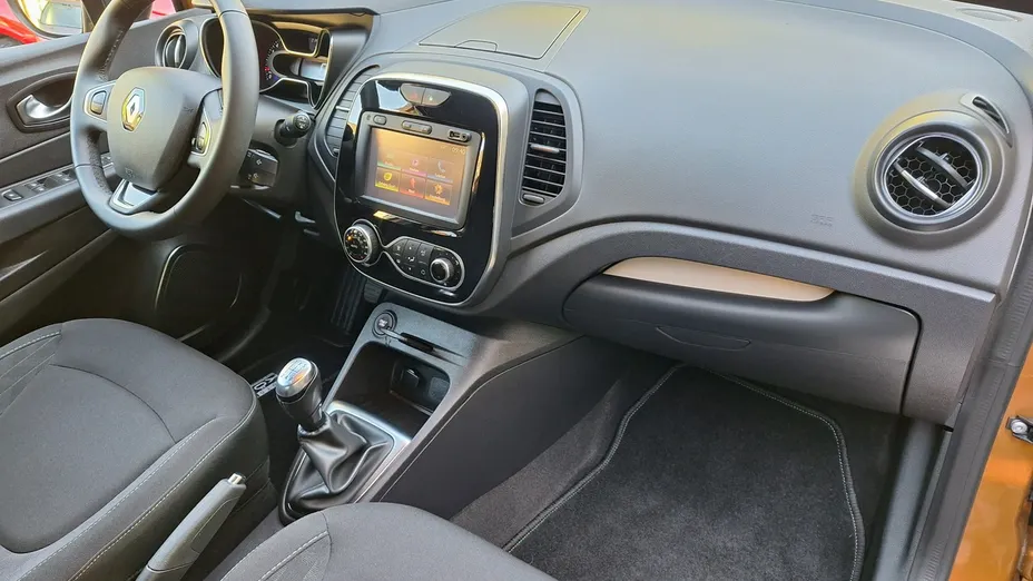RENAULT Captur -