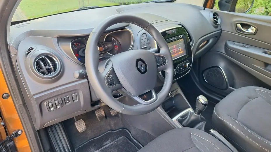 RENAULT Captur -