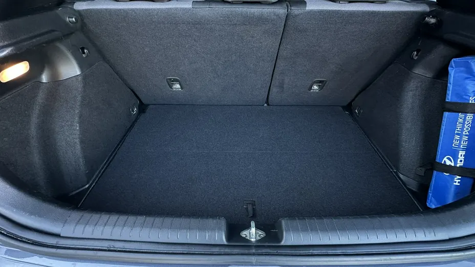 HYUNDAI i20 -