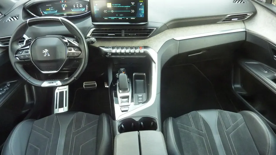 PEUGEOT 3008 -