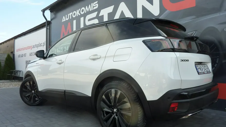 PEUGEOT 3008 -