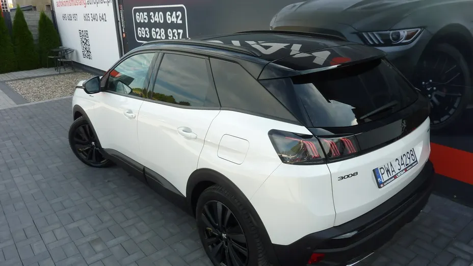 PEUGEOT 3008 -