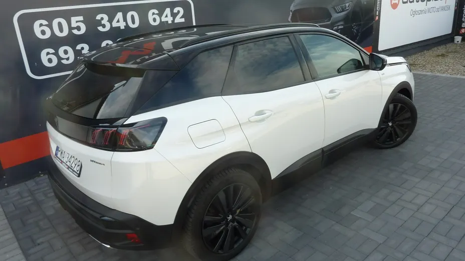 PEUGEOT 3008 -