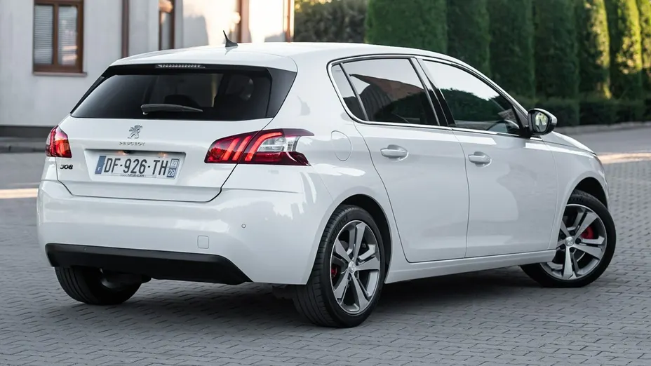 PEUGEOT 308 -