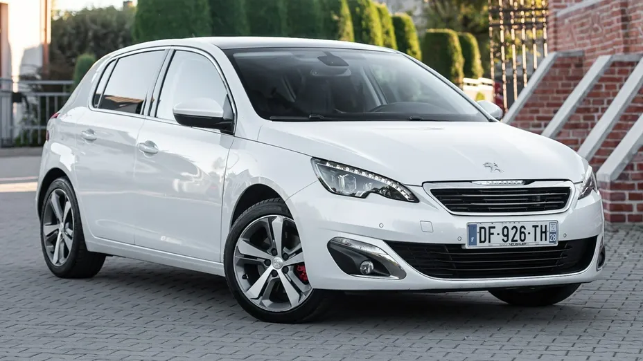 PEUGEOT 308 -