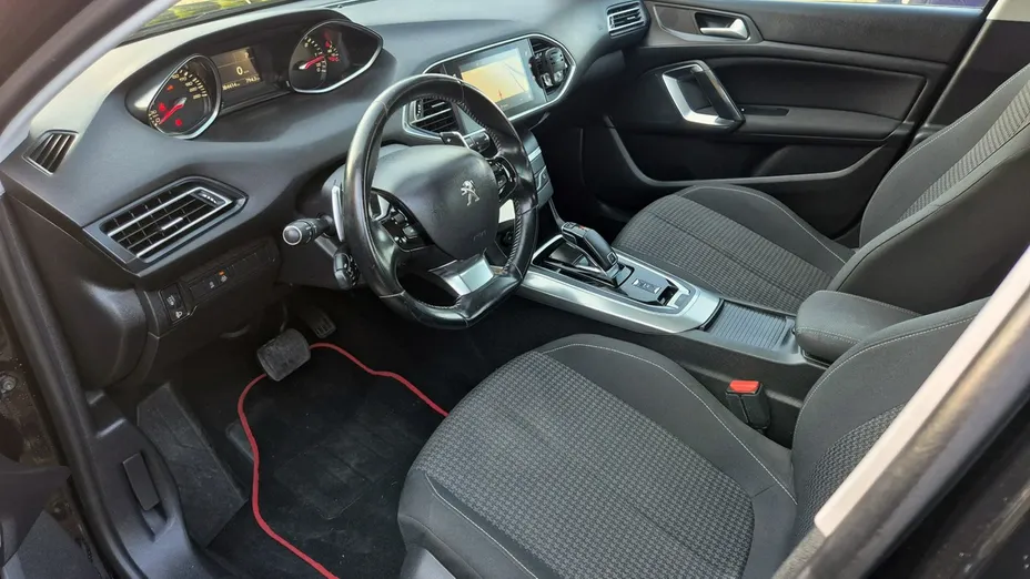 PEUGEOT 308 -