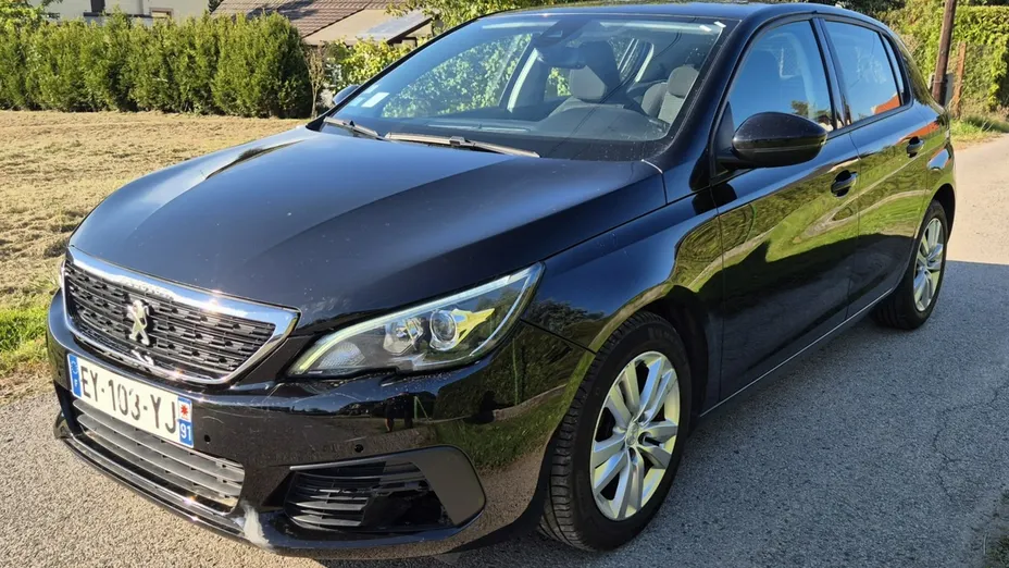PEUGEOT 308 -