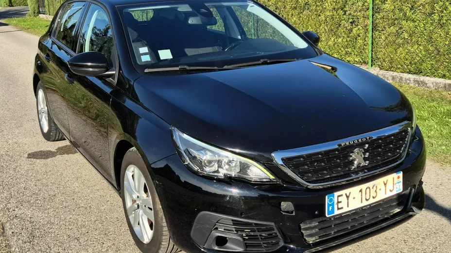 PEUGEOT 308 -