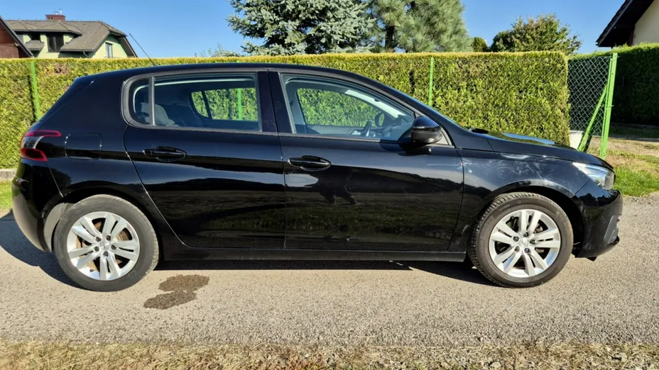 PEUGEOT 308 -