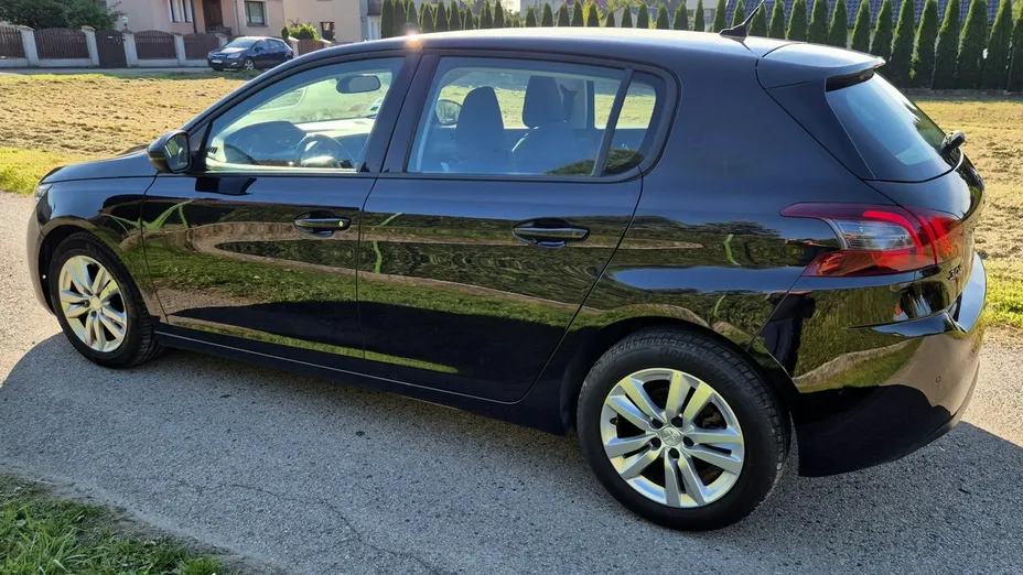 PEUGEOT 308 -