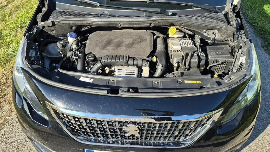 PEUGEOT 2008 -