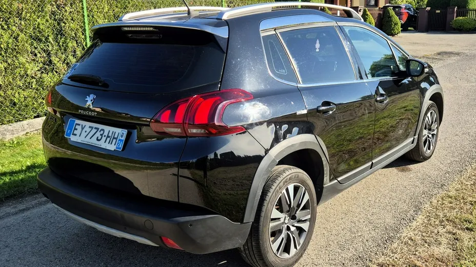 PEUGEOT 2008 -