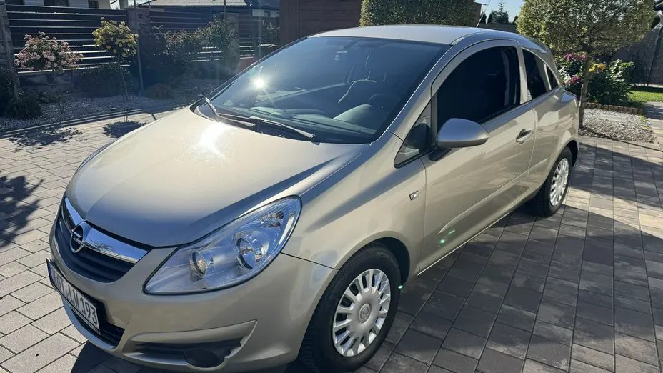 OPEL Corsa -