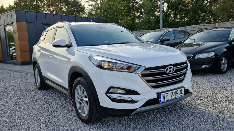 HYUNDAI Tucson -