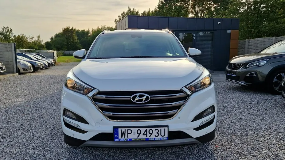 HYUNDAI Tucson -