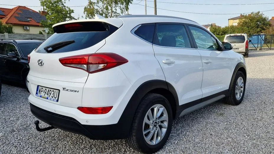 HYUNDAI Tucson -