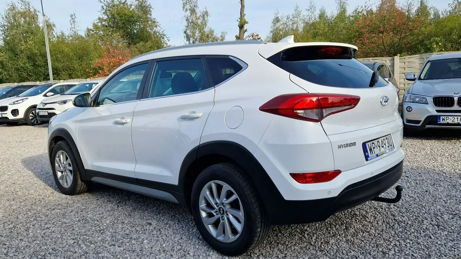 HYUNDAI Tucson -