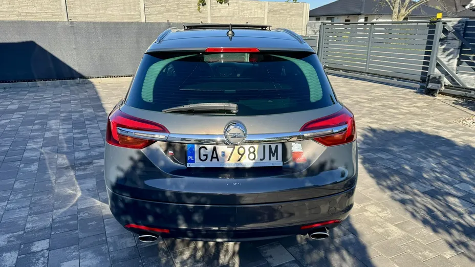 OPEL Insignia -