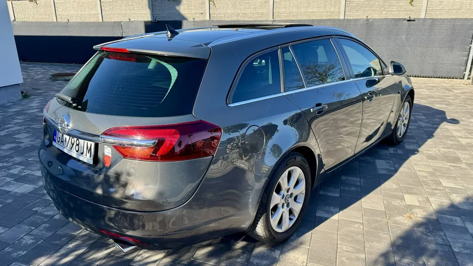OPEL Insignia -