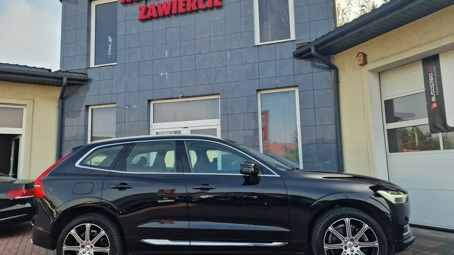 VOLVO XC60 -