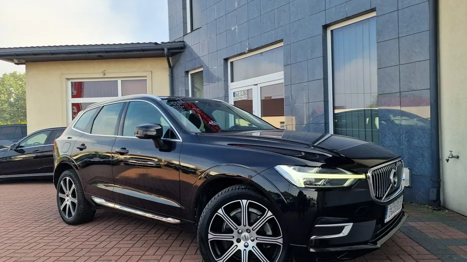 VOLVO XC60 -