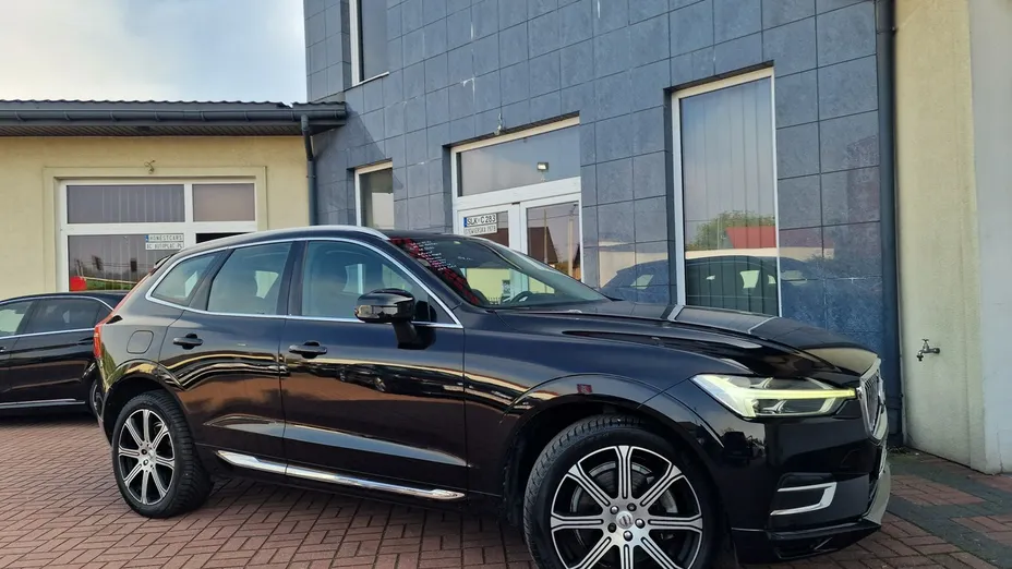 VOLVO XC60 -