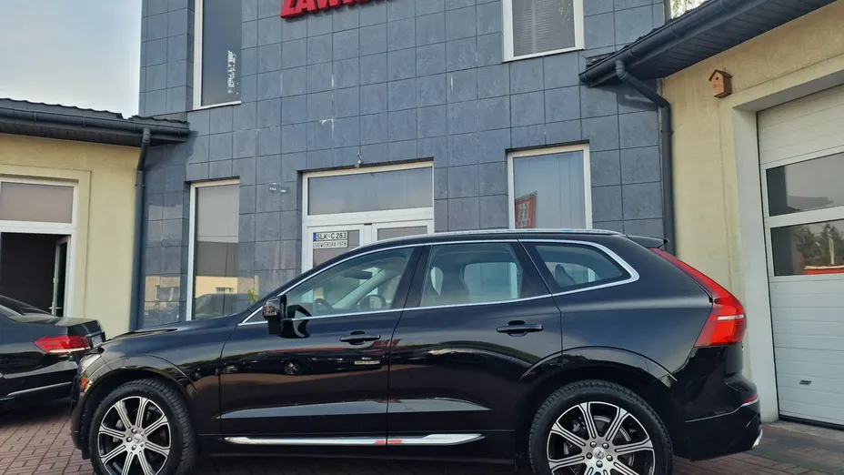 VOLVO XC60 -