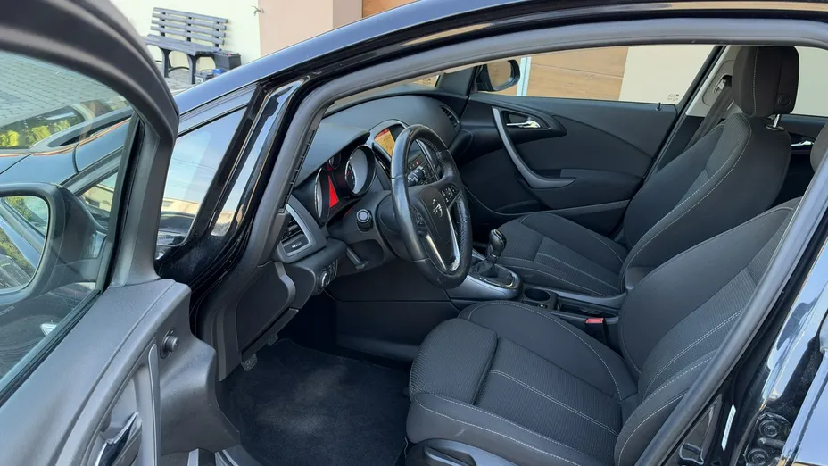 OPEL Astra -