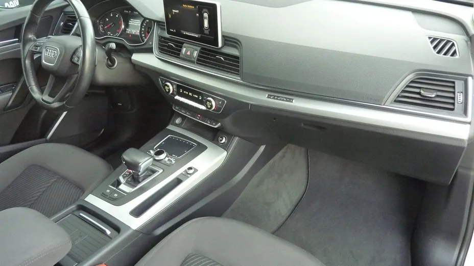 AUDI Q5 -