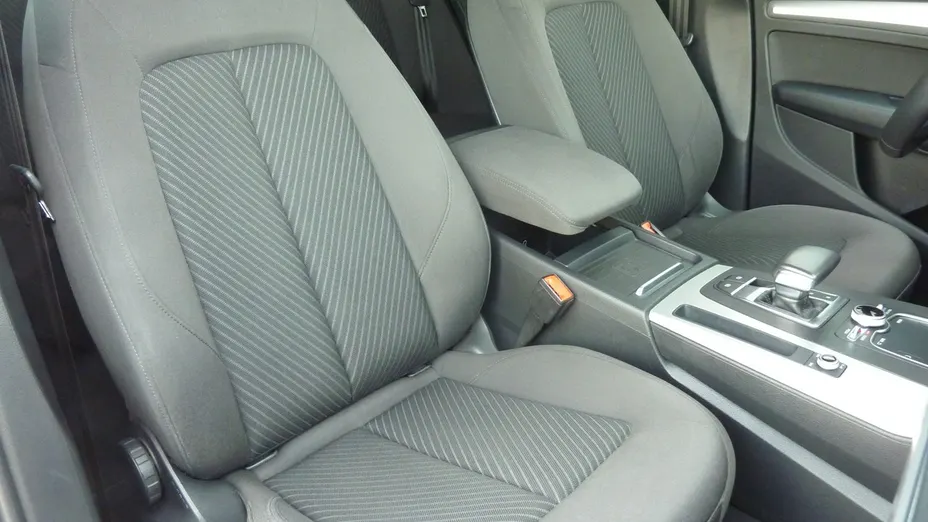 AUDI Q5 -