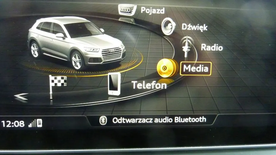 AUDI Q5 -