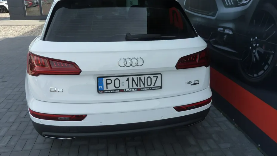 AUDI Q5 -