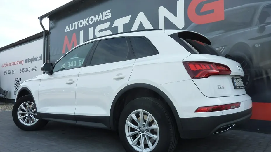 AUDI Q5 -