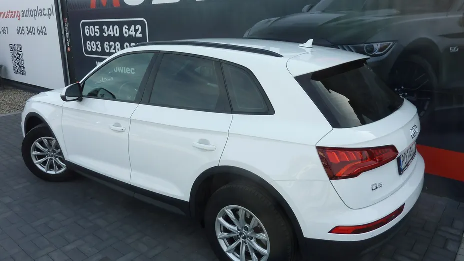 AUDI Q5 -