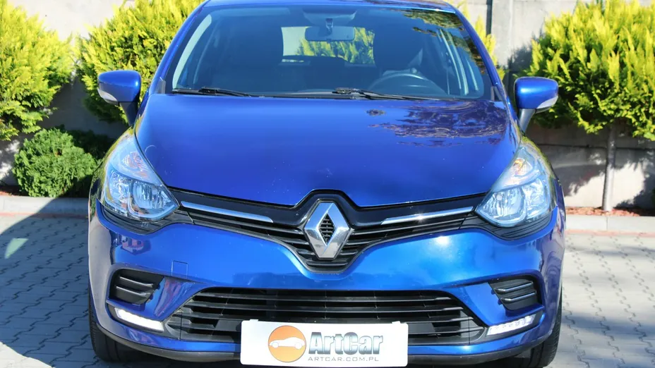 RENAULT Clio -