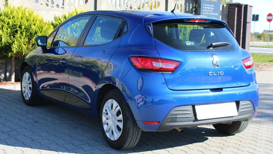 RENAULT Clio -
