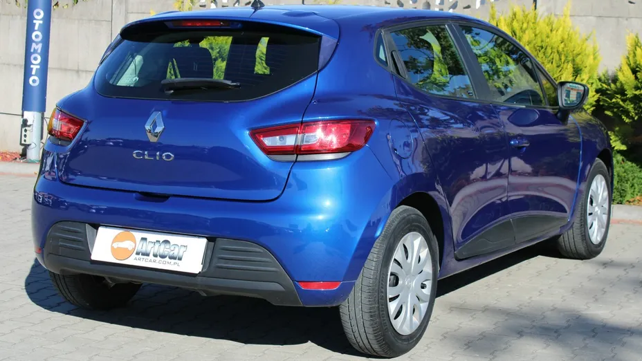 RENAULT Clio -
