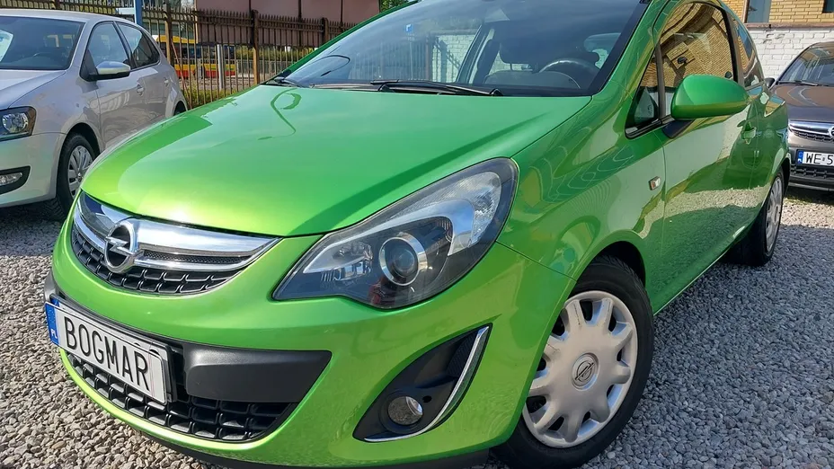 OPEL Corsa -