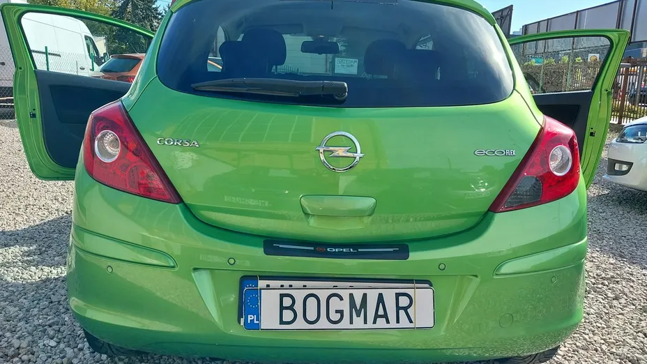 OPEL Corsa -