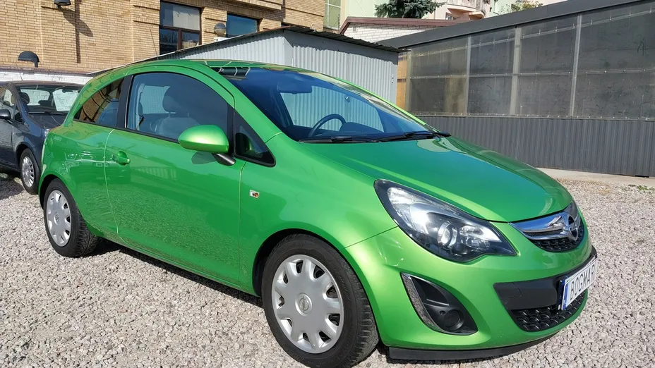OPEL Corsa -