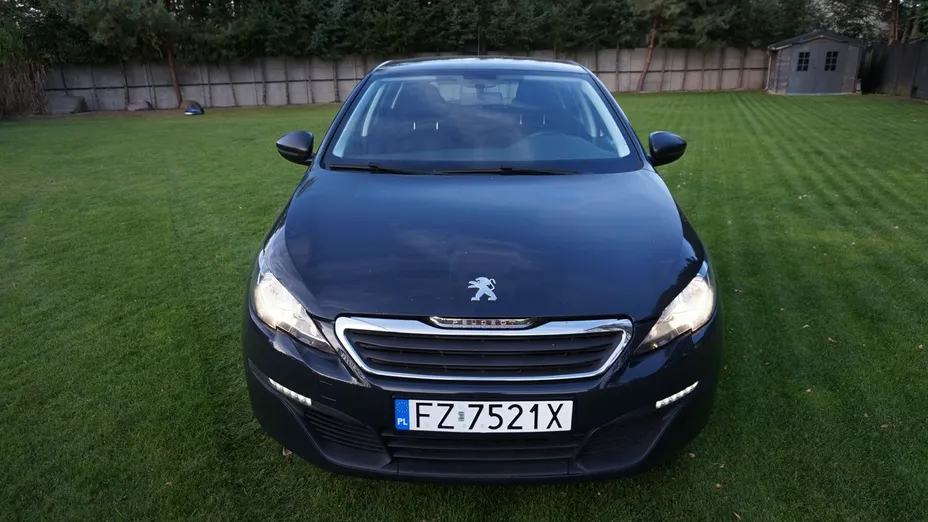 PEUGEOT 308 -